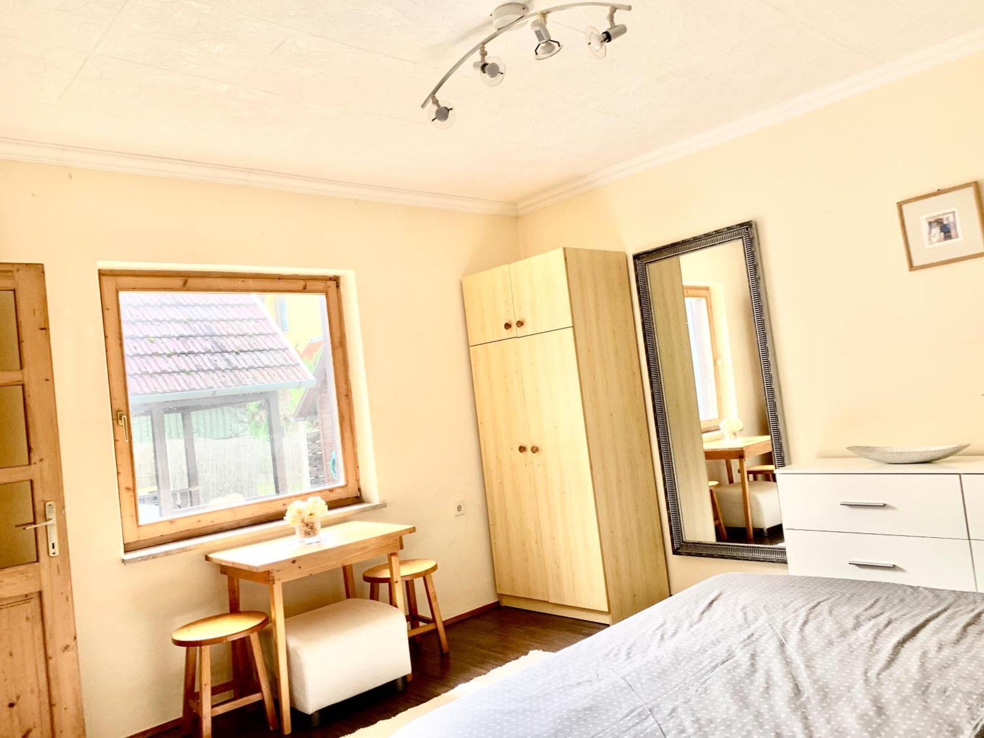 Szarszo Apartment With 3 Rooms And Private Beach, Private Parking Balatonszarszo Exterior foto